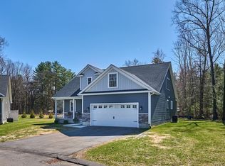16 Steplar Xing #16, Easthampton, MA 01027