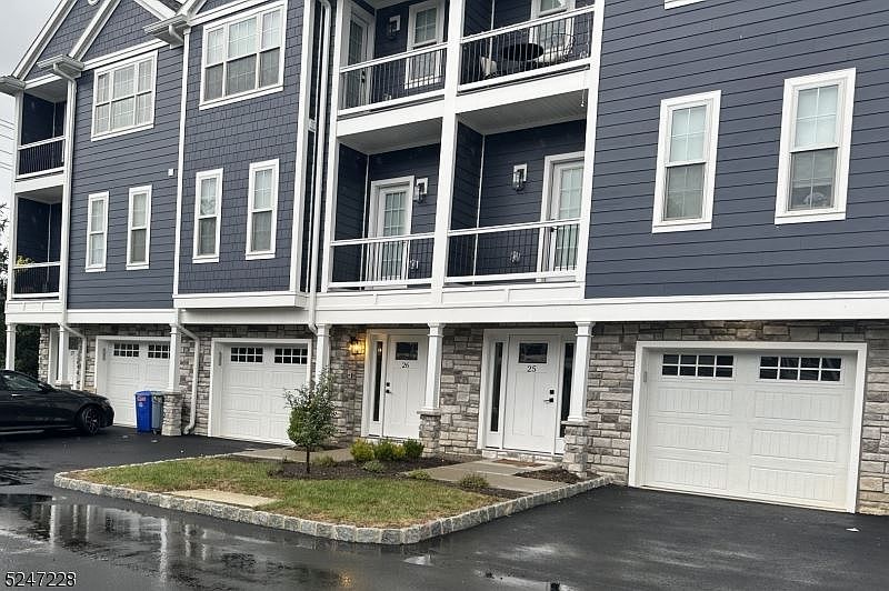 1st image of 26 Deans Ct Unit 26