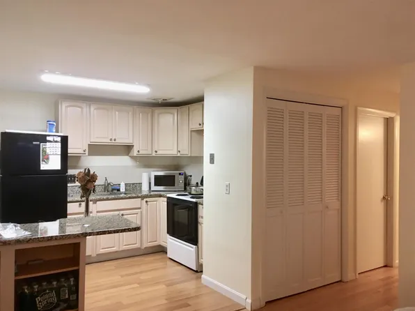 1 Colonial Village Dr, Arlington, MA