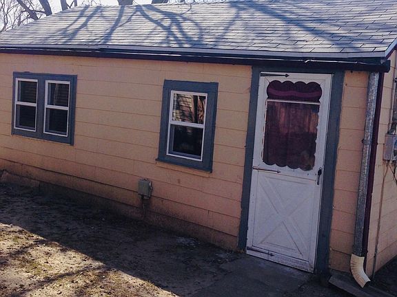 2nd image of 2714 1/2 Leech Ave
