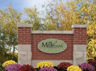 84 Northfield Ter, Wheeling, IL 60090