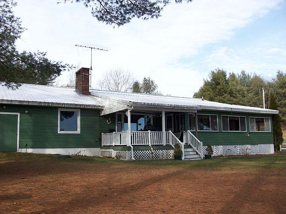 3rd image of 18 Ford Ln