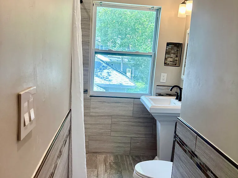331 Braddock Ave #2 — Photo 5