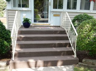 617 Edison St, Geneva, IL 60134