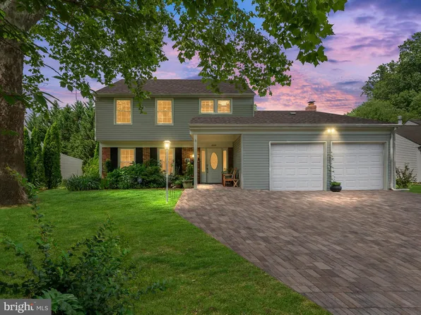 1909 Harcourt Ave, Crofton, MD 21114