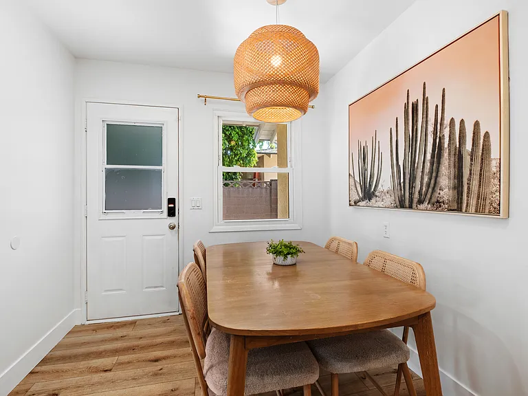 16002 Warren Ln — Photo 40