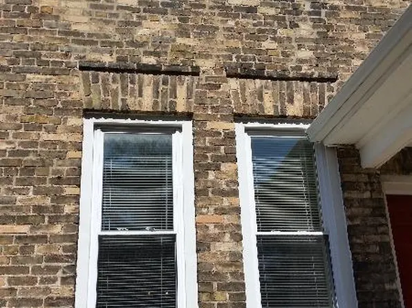 380 E Becher St, Milwaukee, WI 53207