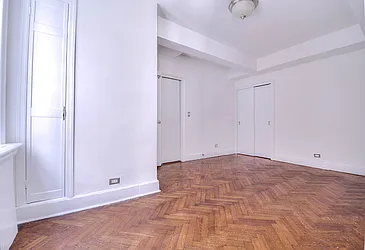 Rented by Urbane Brokerage