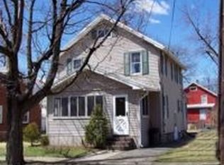 30 Wilber St, Springfield, MA 01104