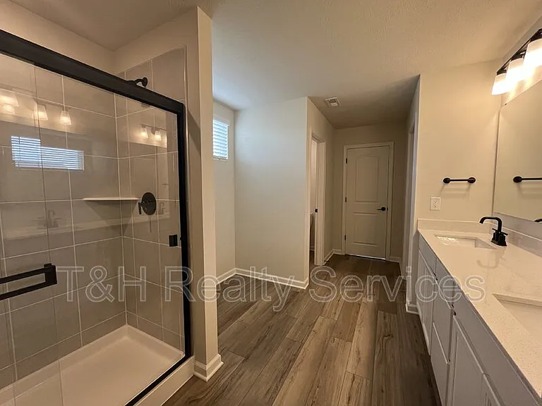 13132 Himalaya Cir — Photo 26