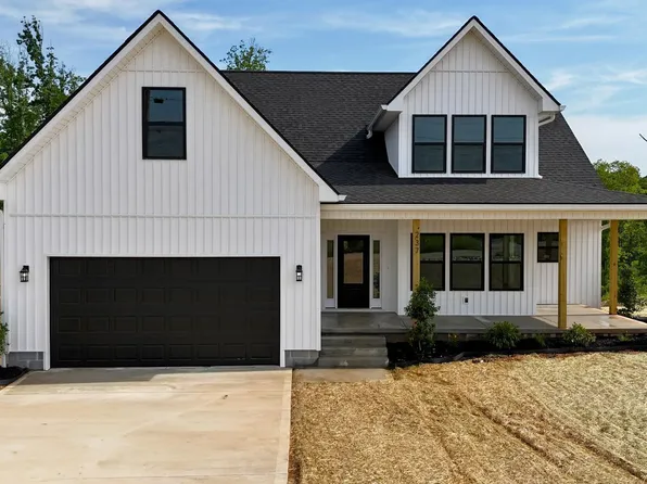 237 Laura Boling Loop Rd, Strawberry Plains, TN 37871