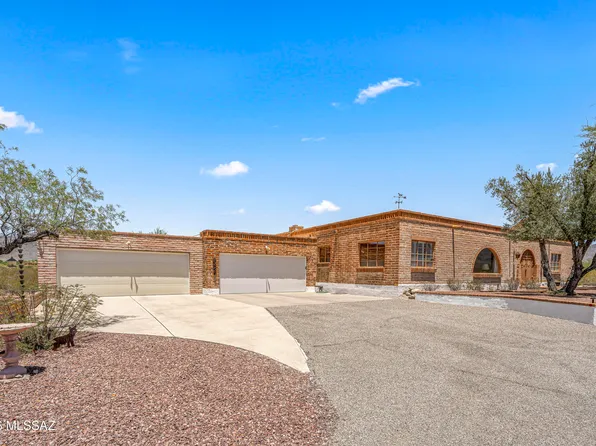 10663 E Fort Lowell Rd, Tucson, AZ 85749