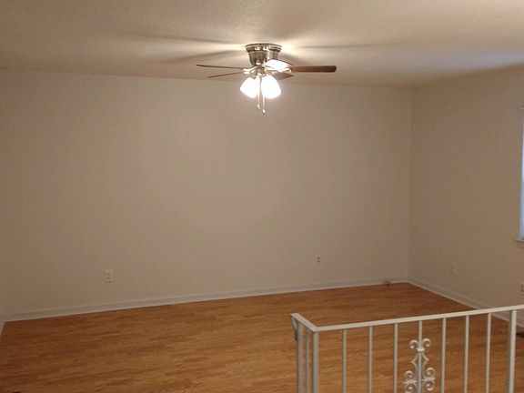 4th image of 1311 Swope Dr