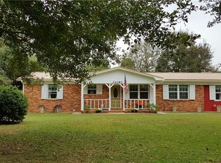 22080 Price Grubbs Rd, Robertsdale, AL 36567