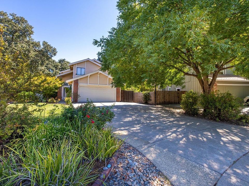 1st image of 341 Dumbarton Drive