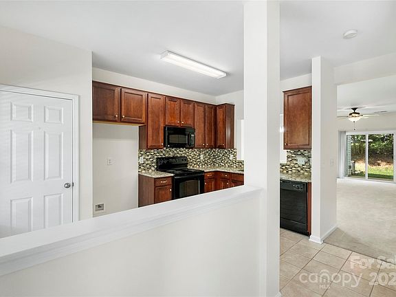 4th image of 8453 Big Creek Ct
