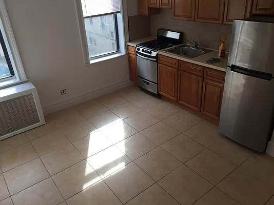 Rented by Grand & Co. | media 25