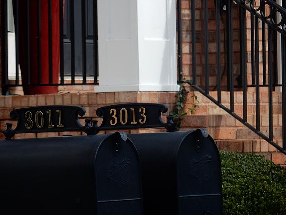 2nd image of 3013 Montclair Cir SE