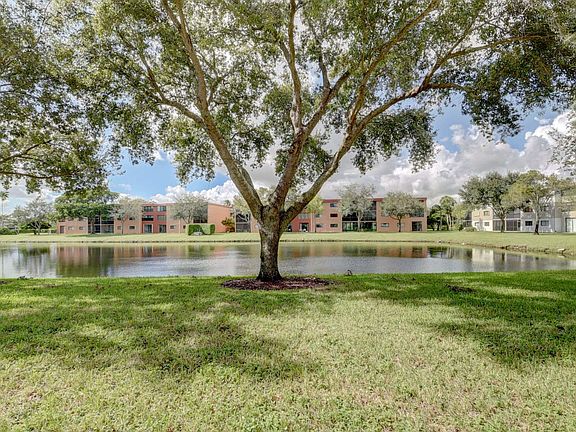 2nd image of 5550 Witney Dr APT 111