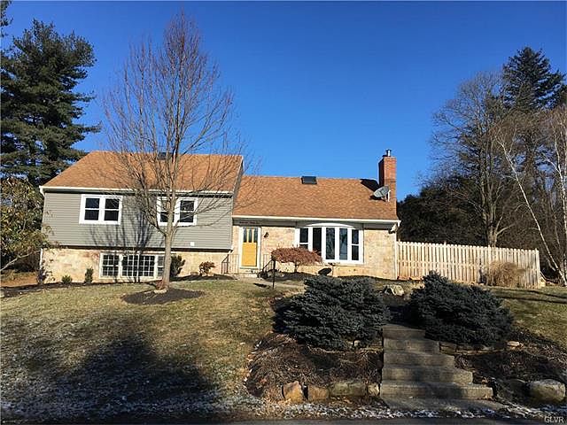 2nd image of 3635 W Highland St