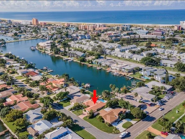 12050 4th St E, Treasure Island, FL 33706