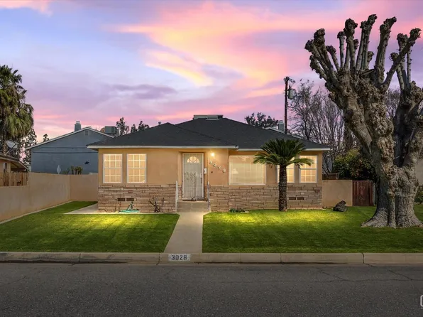 3028 Spruce St, Bakersfield, CA 93301