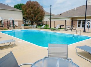 230 McMillan Ct #235-101, Cortland, IL 60112