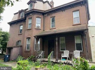 1110 Saville Ave, Eddystone, PA 19022