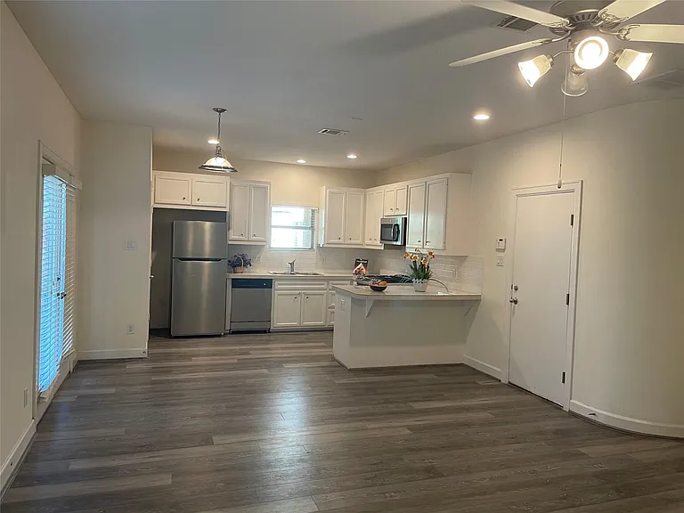 3704 Main Aspen Dr — Photo 5