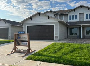 5305 E 67th St, Sioux Falls, SD 57108