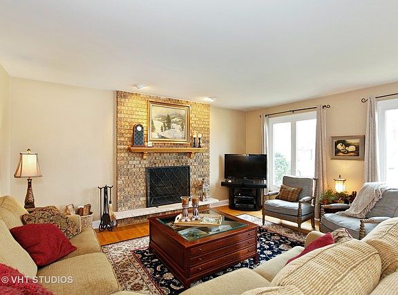 5th image of 2604 Zurich Ct