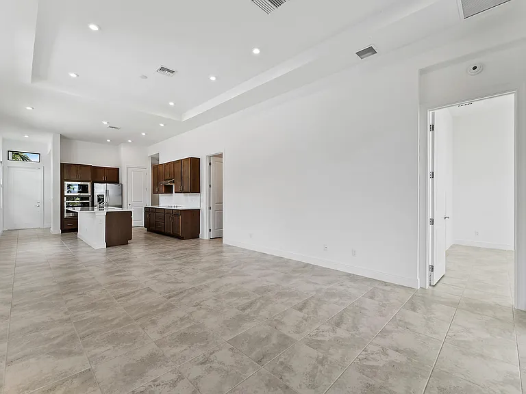 9333 SW Pepoli Way — Photo 16