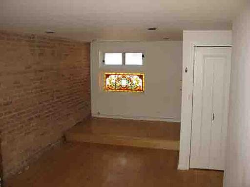 2nd image of 809 W Oakdale Ave #Chs