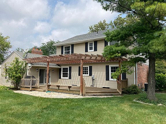2nd image of 909 Bexton Dr