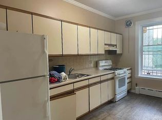 22-52 33rd St #1, Astoria, NY 11105