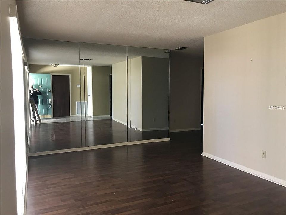 2nd image of 5212 Windlaff Ave