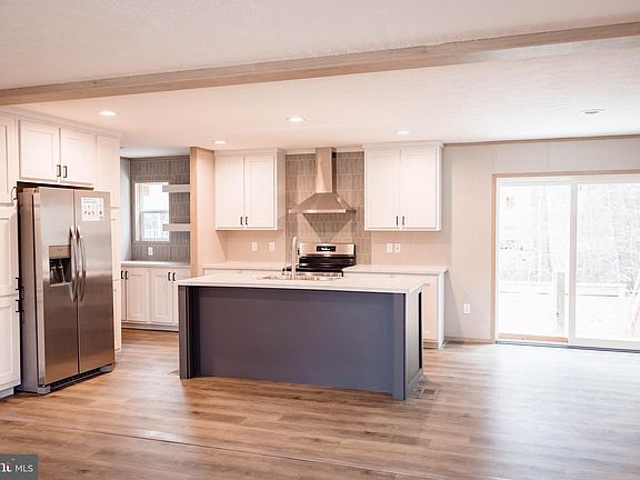 3rd image of 33837 Palomino Dr