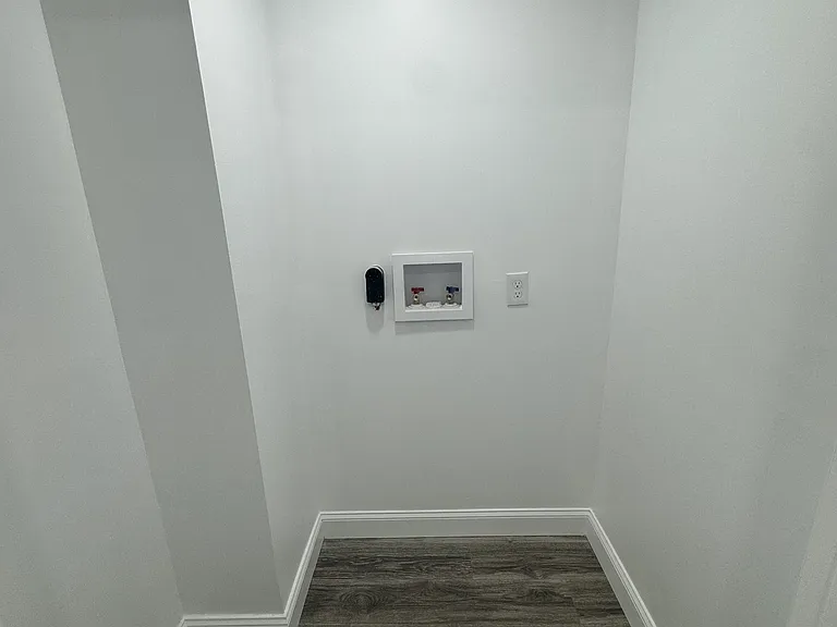 1235 N Heald St — Photo 8