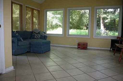 2nd image of 2407 Princess Ln SE