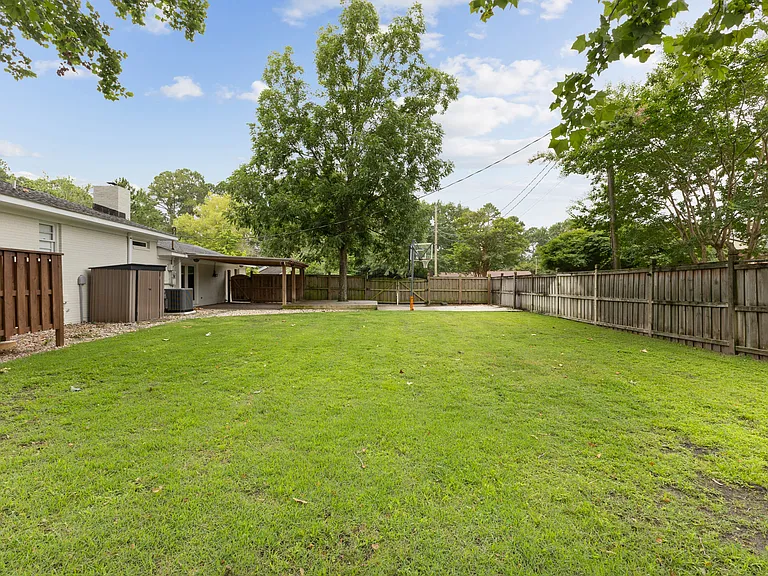 631 Spring Branch Rd — Photo 30