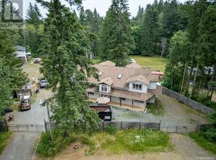 2524 Macaulay Rd, Comox Valley, BC V9J1B5