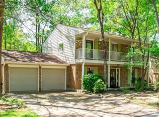 7 W Woodtimber Ct, Spring, TX 77381