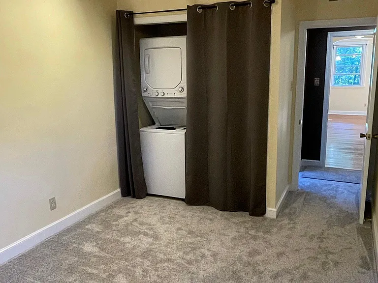 871 W Walnut Ln #2 — Photo 20