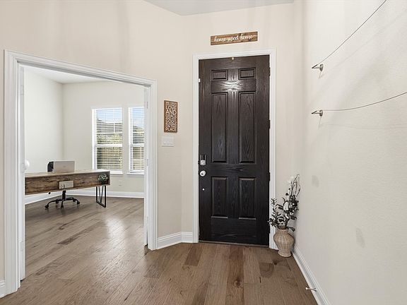 4th image of 2109 Falcon Ridge Dr