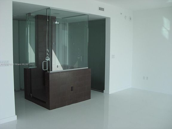 2nd image of 1040 Biscayne Blvd APT 1608