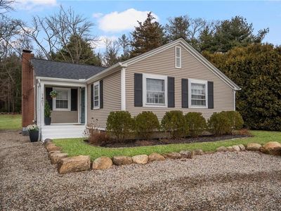 1401 Hope Rd, Cranston, RI, 02921