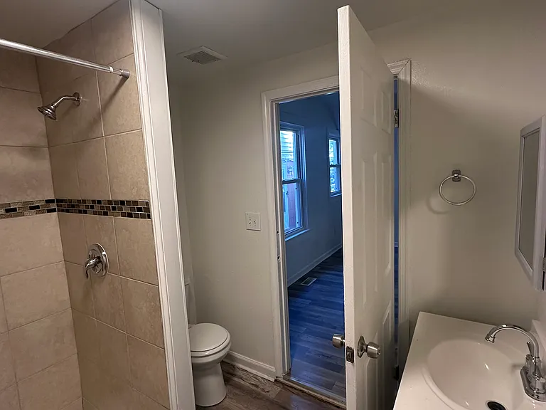 2815 Keller Ave — Photo 6