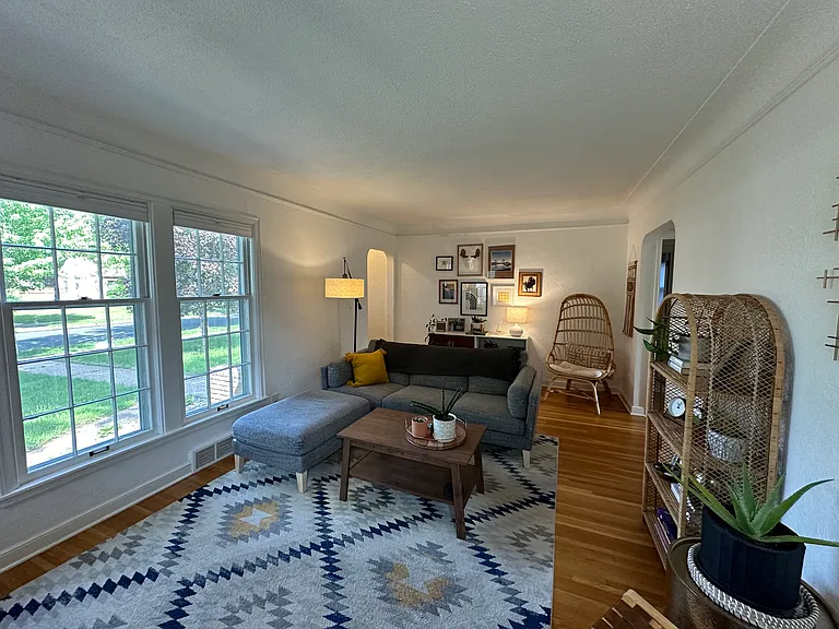5645 Harriet Ave — Photo 3