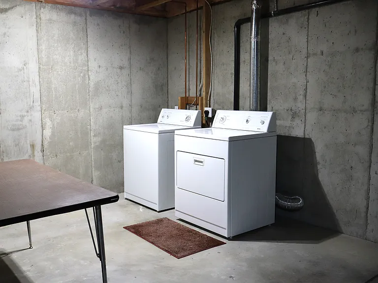 1419 Red Mountain Dr #3 — Photo 12