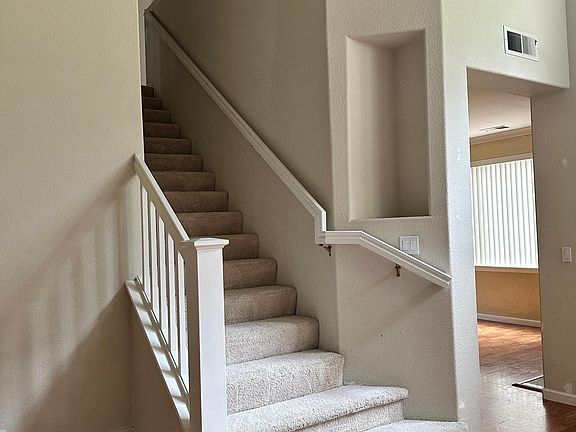 3rd image of 3280 Bruno Dr